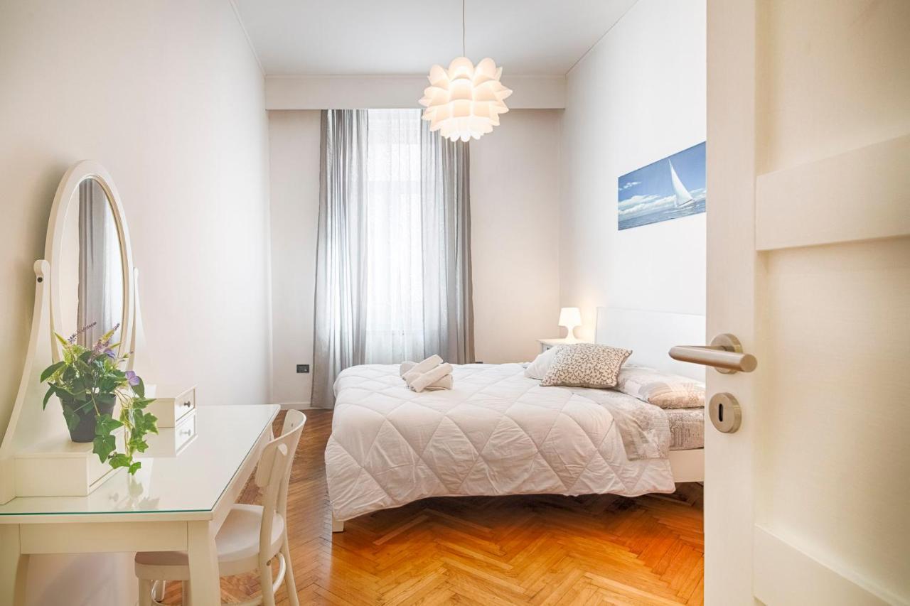 Mihaela Apartment - Charme Near The Station Trieste Ngoại thất bức ảnh